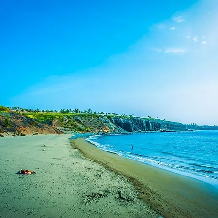 Beach Golf Marina *