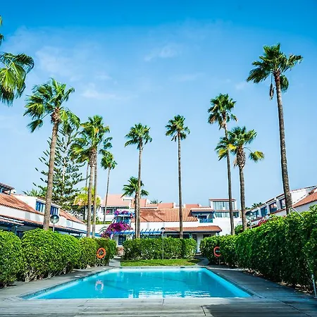 Beach Golf Marina *